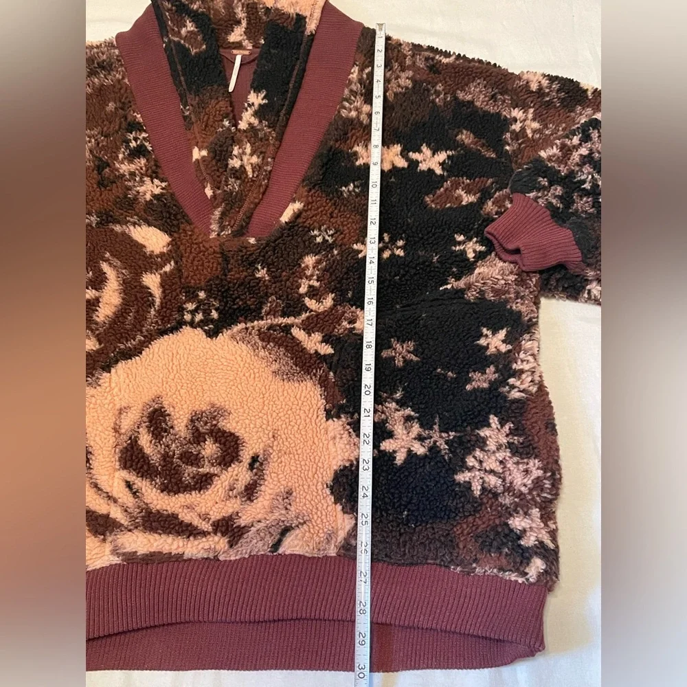 Free people brown oversized Sherpa pullover teddy jackets
